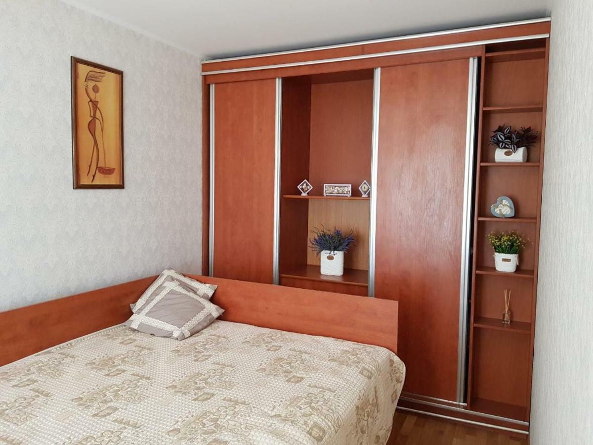 Two-Room Central Apartments Odessza Kültér fotó
